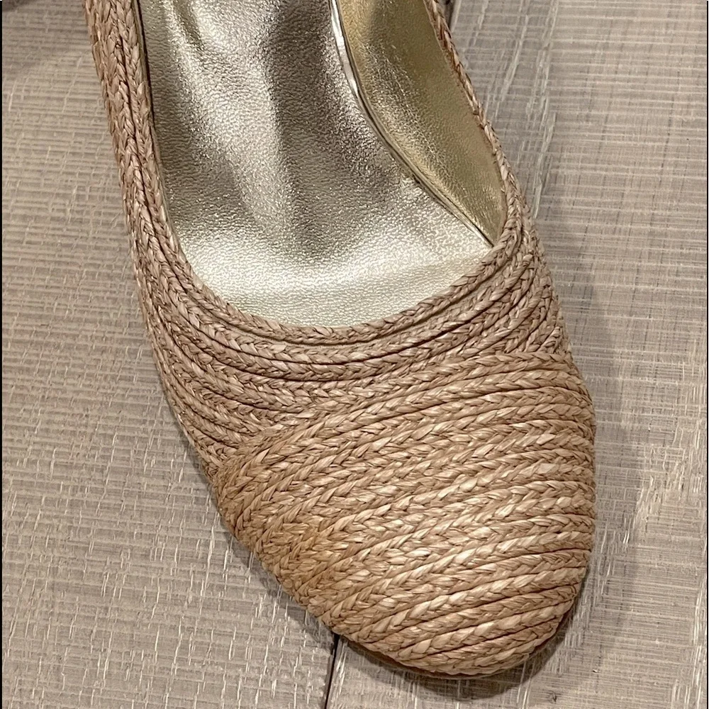 Donald Pliner Coastal Weave Woven Heels w/Gold Accent Nautical (8.5)